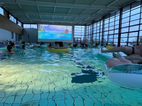 Séance d'aquaciné pour adolescents Séance d'aquaciné pour adolescents