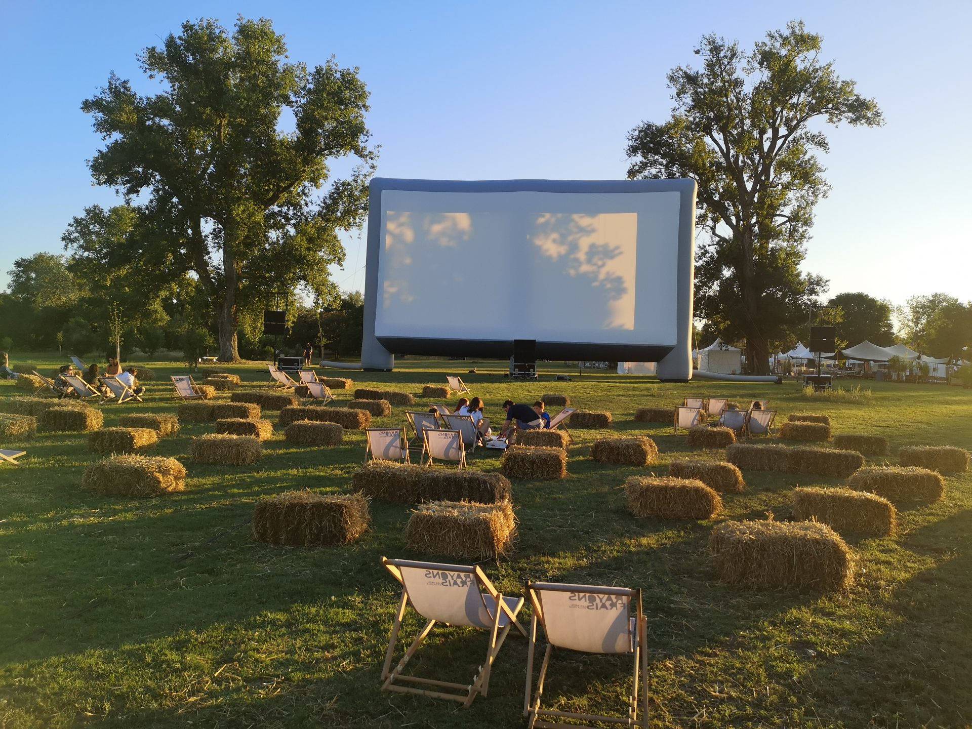 Ecran géant gonflable - cinéma en plein air