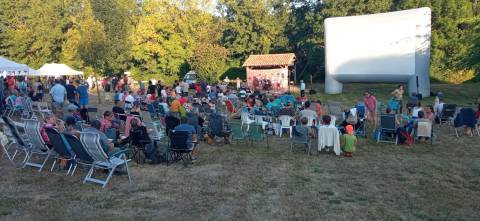 Séance de cinéma en plein air Séance de cinéma en plein air